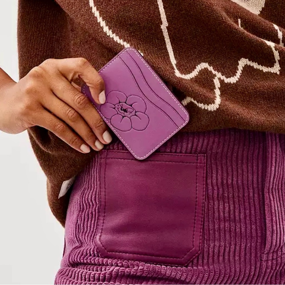 Coach Wavy Card Case In Coachtopia Leather With Flower Print